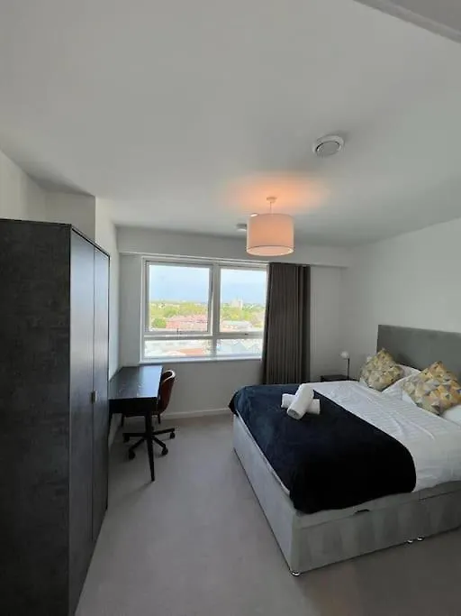 Apartment Stylish 2-Bed Flat Canning Town London